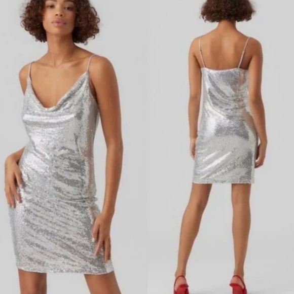 VERO MODA Silver Sequin Cocktail Mini Dress size all - Picture 1 of 6